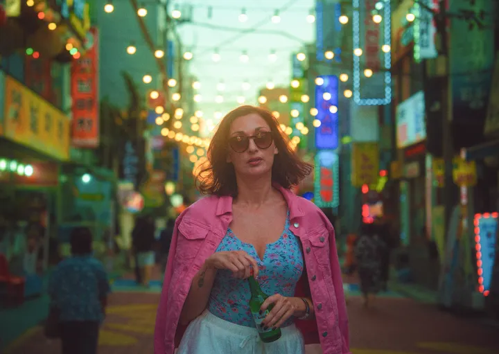 Vintage Seoul Streets: A Local Photoshoot Journey Off the Beaten Path
