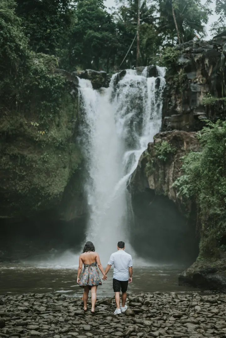 Cinematic Couple Photoshoot in Ubud at Best Romantic Locations