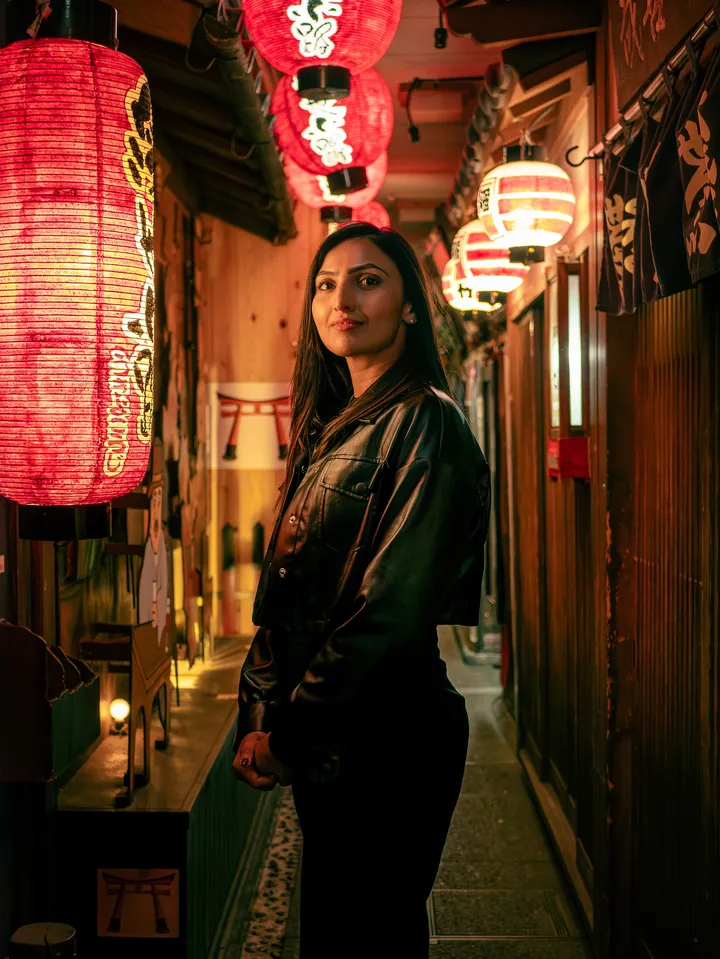 Osaka After Dark – Night Photoshoot in the City’s Hidden Backstreets