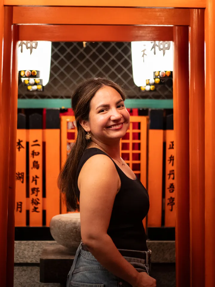 Osaka After Dark – Night Photoshoot in the City’s Hidden Backstreets