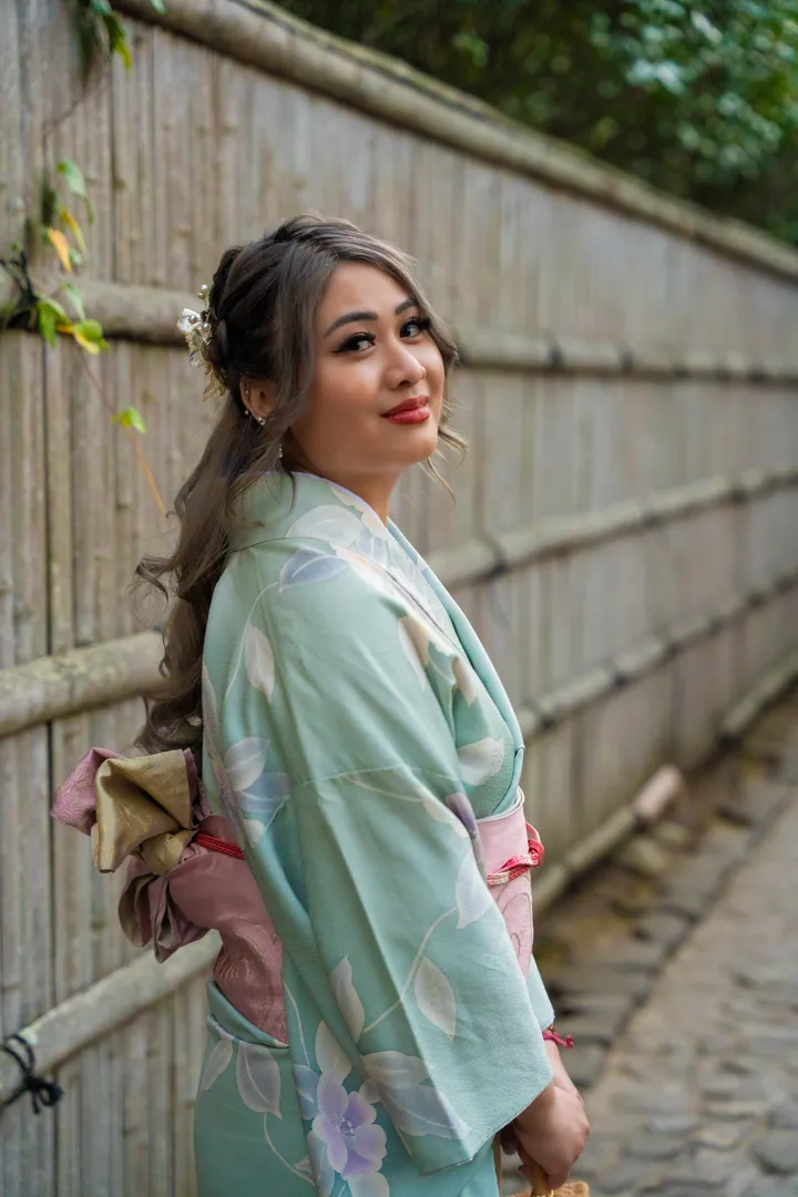 Enchanting Kyoto Kimono Photoshoot in Arashiyama Bamboo Forest