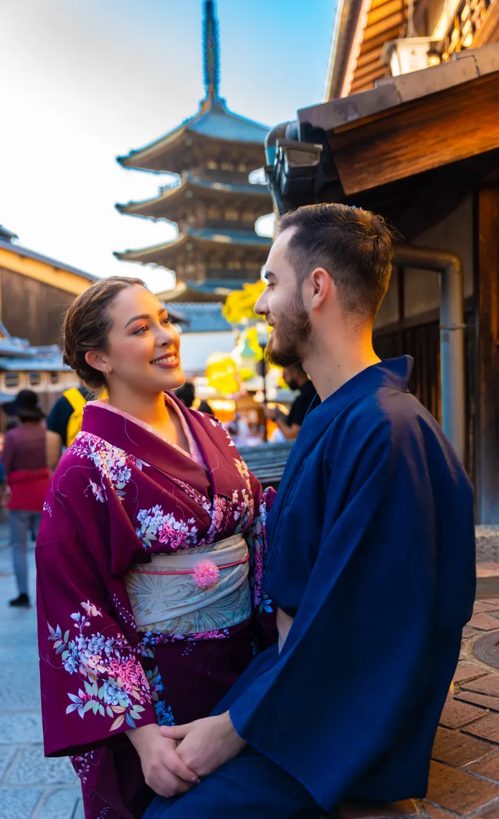 Kyoto Traditional Kimono Photoshoot Experience in Higashiyama District