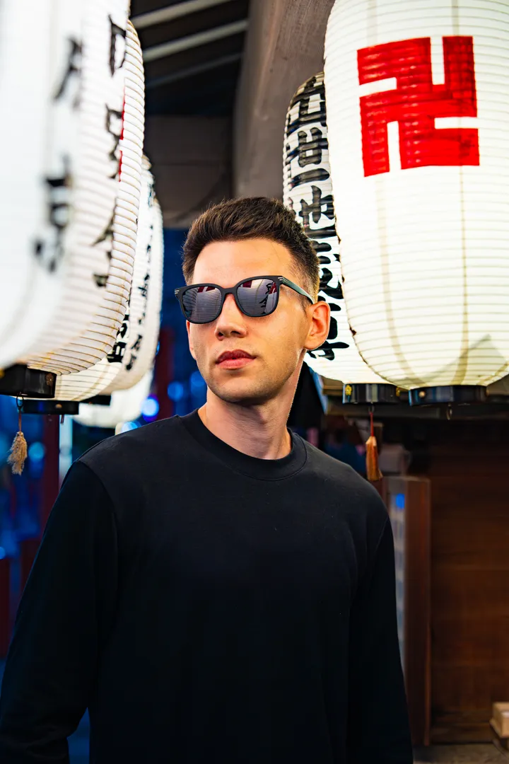 Vibrant Night Photoshoot in Osaka With Local Photographer