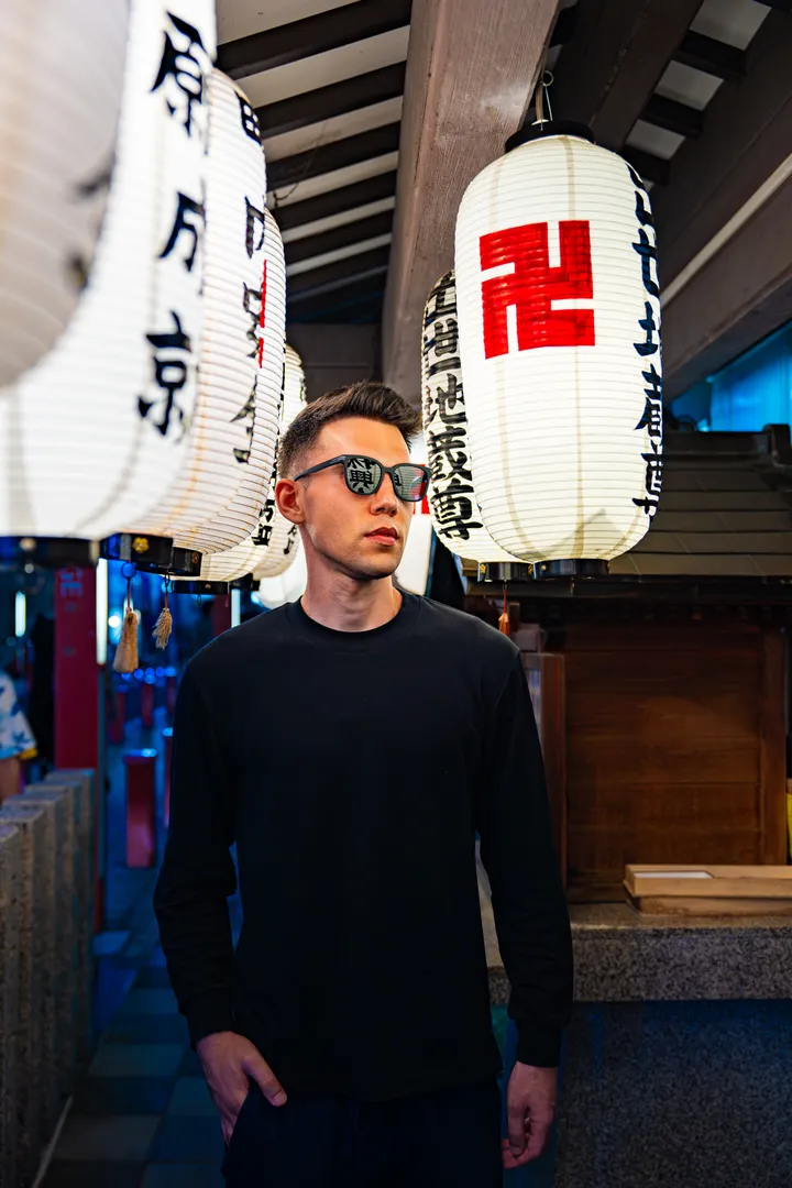 Vibrant Night Photoshoot in Osaka With Local Photographer