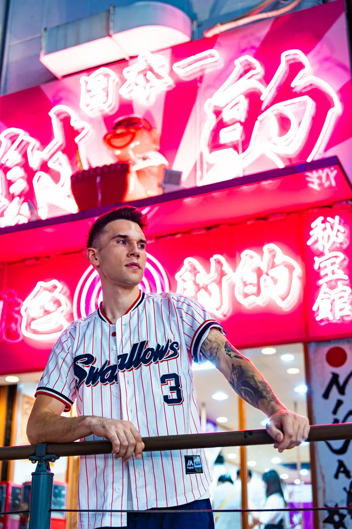 Vibrant Night Photoshoot in Osaka With Local Photographer