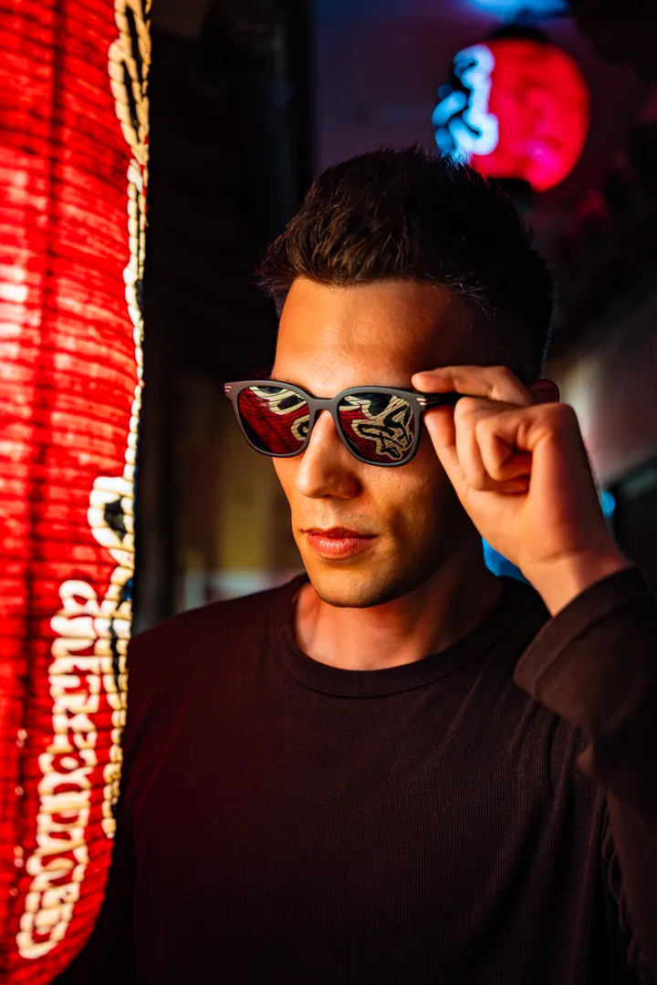 Vibrant Night Photoshoot in Osaka With Local Photographer
