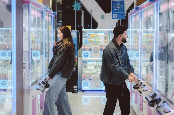 Film-Style Prenup Photoshoot Experience in Tokyo for Couples