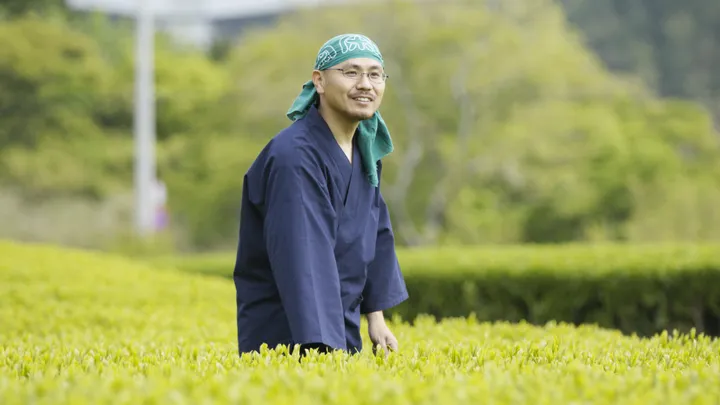 Tea Ceremony Photoshoot at the foot of Mount Fuji with a Tea Master